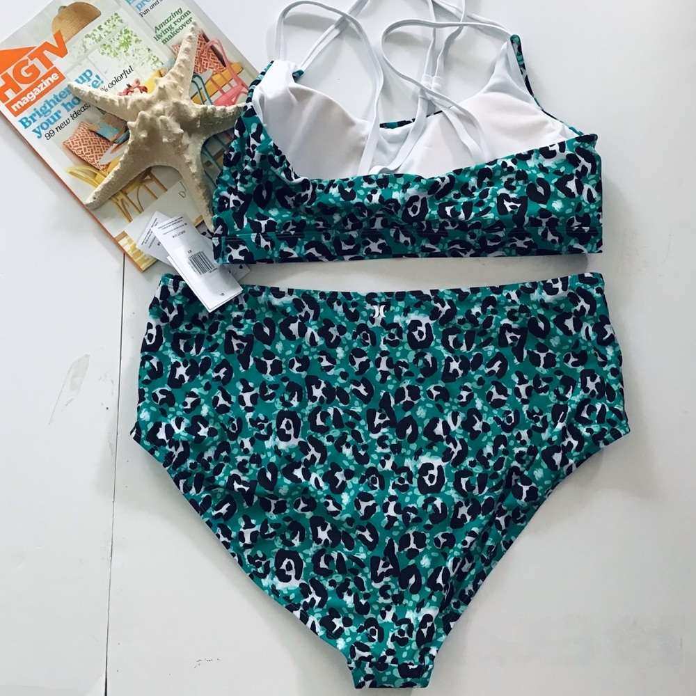 HP🎉 Hurley green, black and white animal print two piece bathing suit NWT - Picture 4 of 16